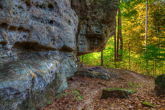 Up Against the Wall  Cove Hollow Trail  Cedar Lake   Great River Road 
