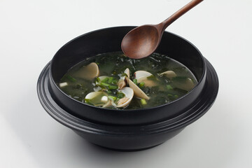 Seaweed soup, soup, seaweed, shellfish, food, Korean food, chopsticks, bowl, ingredients, cooking,미역국 ,국,  미역, 조개, 음식, 한식 ,젓가락 ,그릇 ,식재료, 요리,