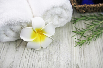 アロマ　セラピー　スパ　タオル　花　ローズマリー
