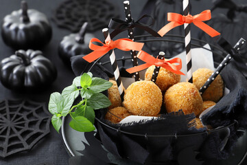 ハロウィン　かぼちゃと紫いものコロッケ　まん丸コロッケ　ボールコロッケ　