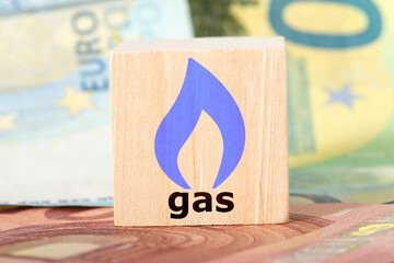 Euro Geldscheine und Preise für Gas