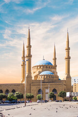 Obraz premium Beautiful view of Mohammad Al-Amin Mosque and Downtown Beirut, Lebanon