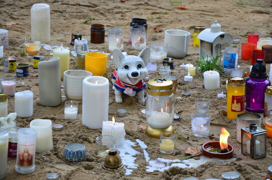 Candles And A Corgi Statue As Tribute To Queen Elizabeth II. - Buckingham Palace, London, United Kingdom