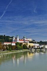 Fototapeta na wymiar Passau Altstadt, vertikal