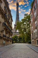 Fototapeta na wymiar Street view for the Eiffel Towerat sunset, Paris. France