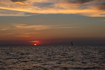 zachód słońca nad Morzem Bałtyckim - obrazy, fototapety, plakaty