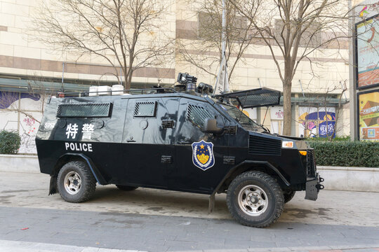 特殊警察部隊車両　中国