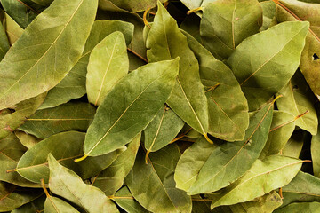 bay leafes