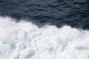 Waves in the ocean from a ship 