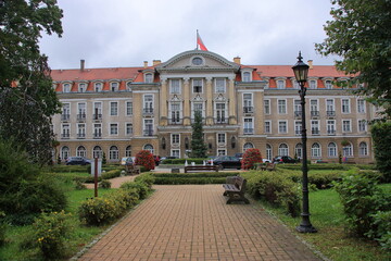 Kurhaus in Szczawno-Zdrój (Polen, Woiwodschaft Niederschlesien), ehemals Grand Hotel, errichtet in den Jahren 1908 - 1911