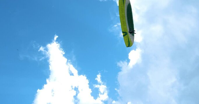 Flights with Paragliding