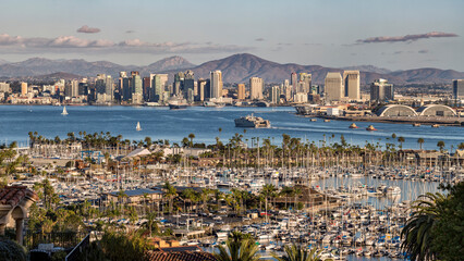 USA, California, San Diego. Panoramic view of San Diego Bay and downtown skyline - obrazy, fototapety, plakaty