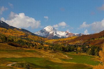 Snowmass golf course with view of Mt. Daly in autumn.