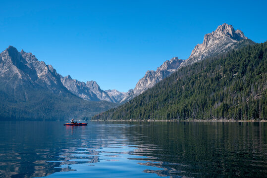 USA, Idaho, Redfish Lake. Sawtooth Mountains. Kayak. (MR)