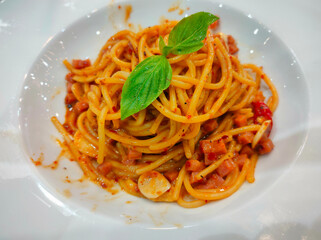 Spaghetti ham chili sauce thai style
