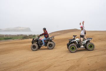Friends on a free ride with quad bikes © Guillermo Spelucin