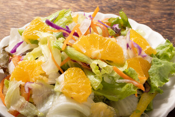 みかんと生野菜のサラダ