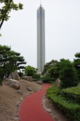 自然に囲まれた散歩道