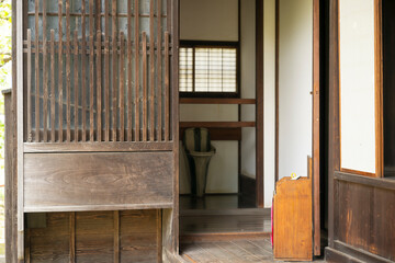 Obraz na płótnie Canvas 古い日本の建物の男子便所