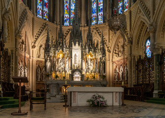 Obraz premium view of the altar inside the historic Cobh Cathedral