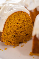 Pumpkin bunt cake
