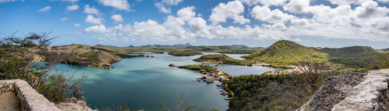  Views around the Caribbean island of Curacao