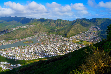 Haha'ione Valley residential neighborhood in the east suburbs of Honolulu on O'ahu island - Upscale houses built on the slopes of a polynesian volcano - obrazy, fototapety, plakaty