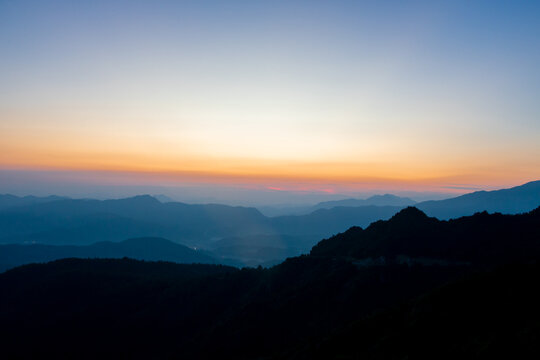 China's traditional Chinese painting ink in the mountains.