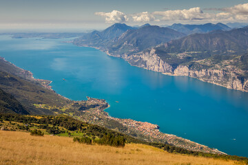 Fototapeta na wymiar Above idyllic and turquoise Lake Garda from Monte Baldo, Malcesine, Italy