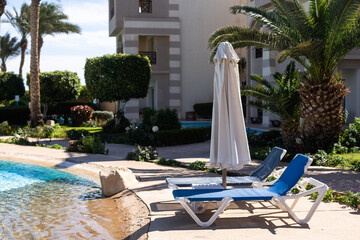 Hotel swimming pool, peaceful, relaxing and surrounded by nature. Clean swimming pool and sunbeds...