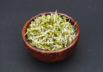 Sprouted mung beans in a bowl 