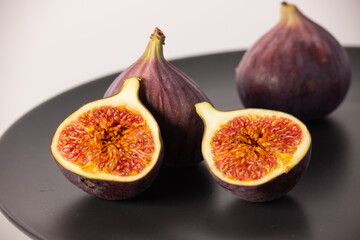 Figs on a plate, figs in section