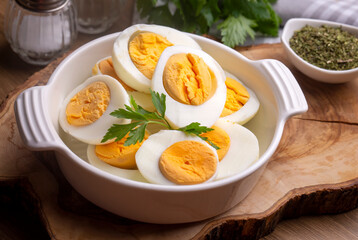 Boiled sliced egg, food photo