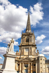 Luçon. Cathédrale Notre-Dame de l'Assomption et calvaire. Vendée. Pays de la Loire