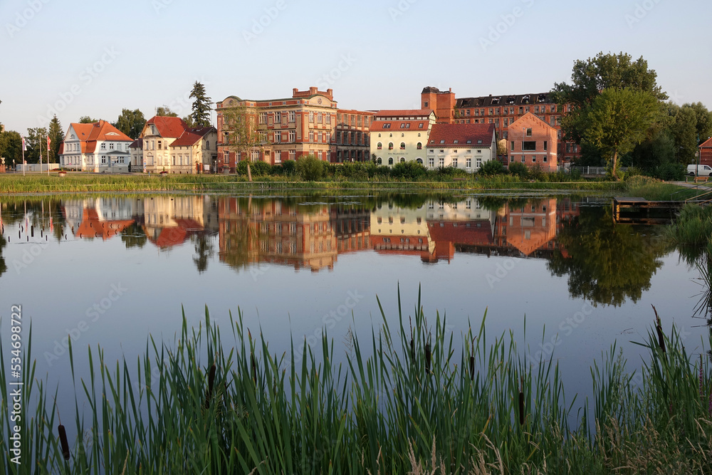 Poster Dosseteich und alte Gebaeude in Wittstock