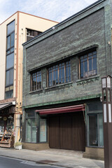 Fototapeta na wymiar 三島　旧東海道　レトロな建物