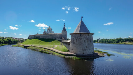 Fototapeta na wymiar View of the Pskov Kremlin in Russia