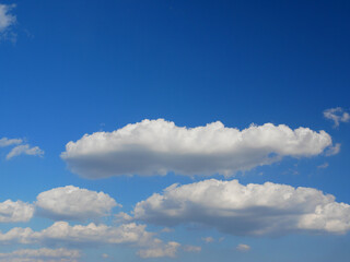 日本、神奈川県、秋、青空と雄大な雲