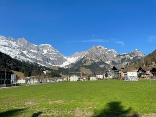 Fototapeta na wymiar View of Engelberg Town under Mount Titlis, Switzerland