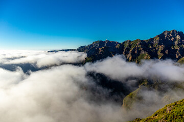 Wanderung zum höchsten Punkt auf der Azoreninsel Madeira - dem Pico Ruivo  - Portugal