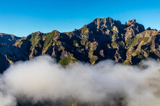 Wanderung zum h&ouml;chsten Punkt auf der Azoreninsel Madeira - dem Pico Ruivo  - Portugal