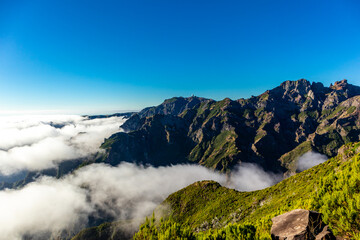Wanderung zum höchsten Punkt auf der Azoreninsel Madeira - dem Pico Ruivo  - Portugal