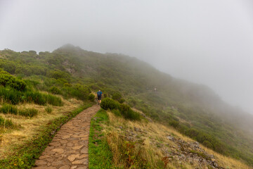 Wanderung zum h&ouml;chsten Punkt auf der Azoreninsel Madeira - dem Pico Ruivo  - Portugal