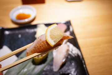 Japanese Food, Nigiri Sushi with Wasabi - 日本料理 握り 寿司	