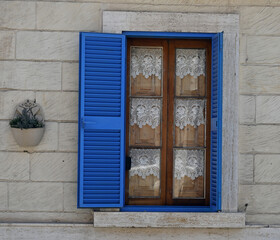 Fototapeta premium window with shutters