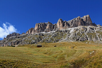 Fototapeta premium le pareti meridionali del Gruppo del Sella (Dolomiti di Fassa)