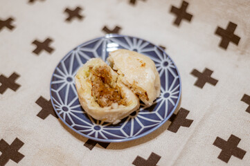  Pan-fried bun