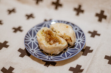 Pan-fried bun
