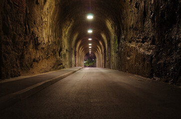 un tunnel à biarritz