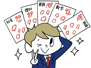 返却されたテストの答案と男子学生